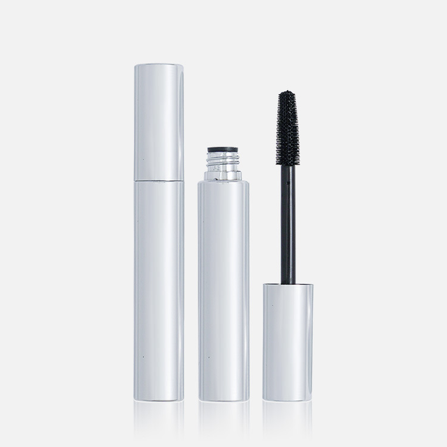 Whisper of the Wind Volumizing Mascara 